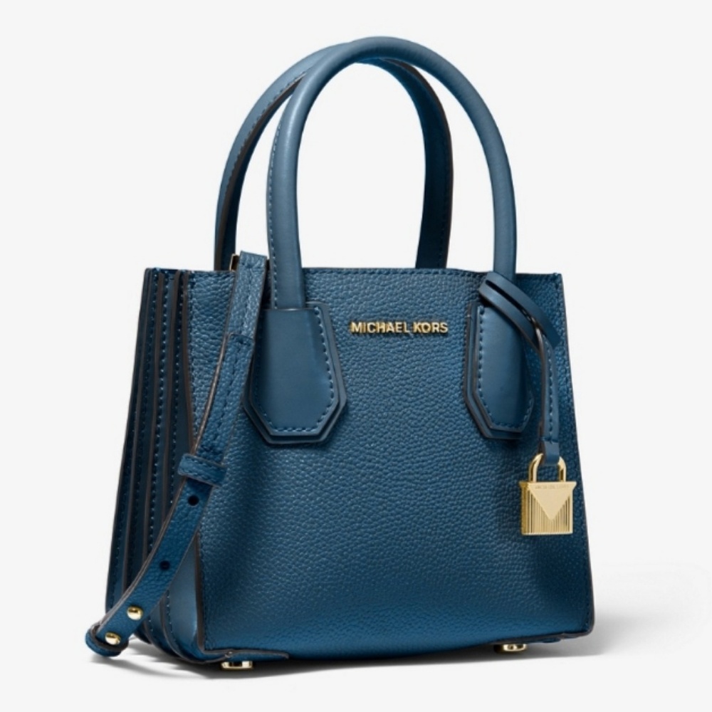 MICHAEL KORS

Mercer Pebbled Leather Crossbody